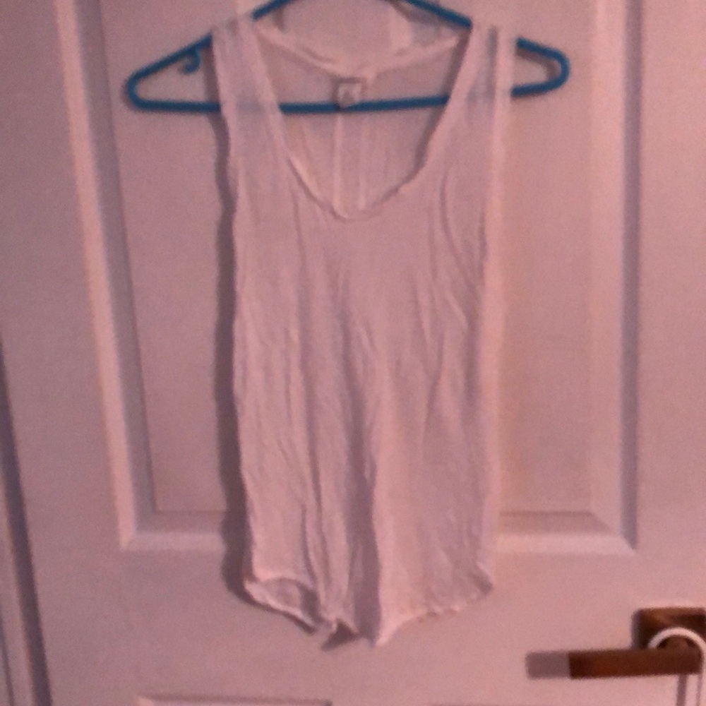 Club Monaco thin tank